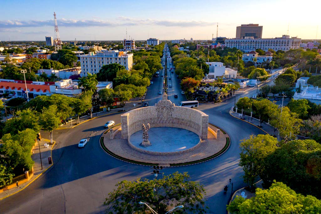Paseo de Montejo, Merida - Symbol of Safety